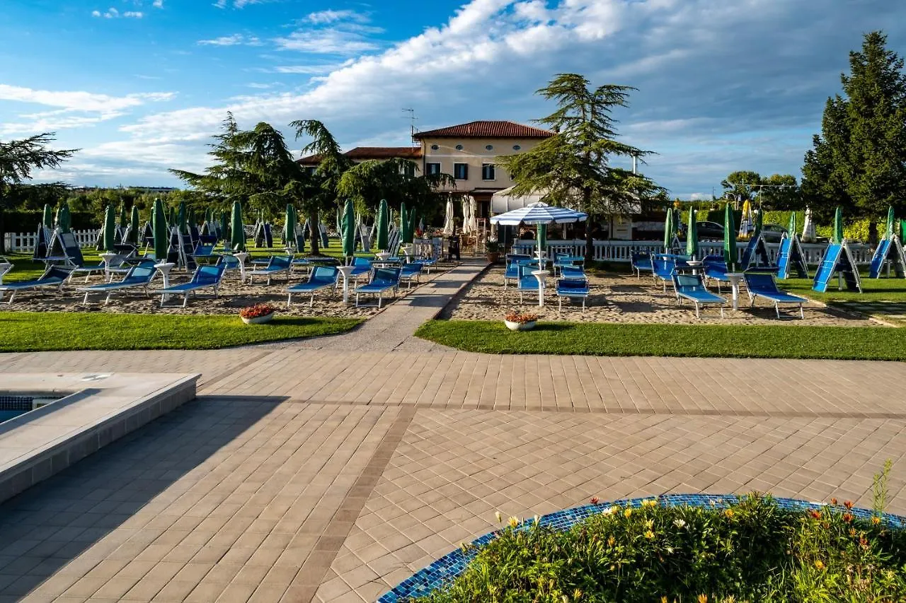 Hotel Villa Sara contacts