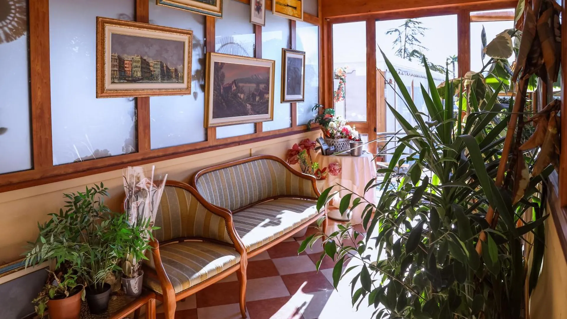 Hotel Villa Sara Mestre 3*,