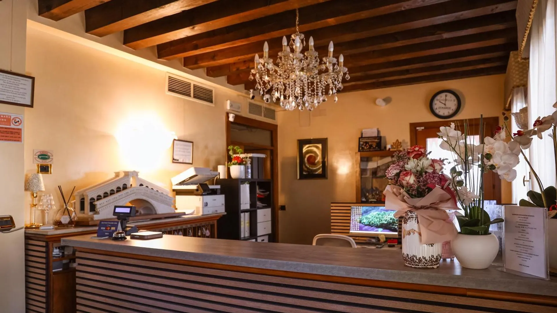 Hotel Villa Sara Mestre 3*,