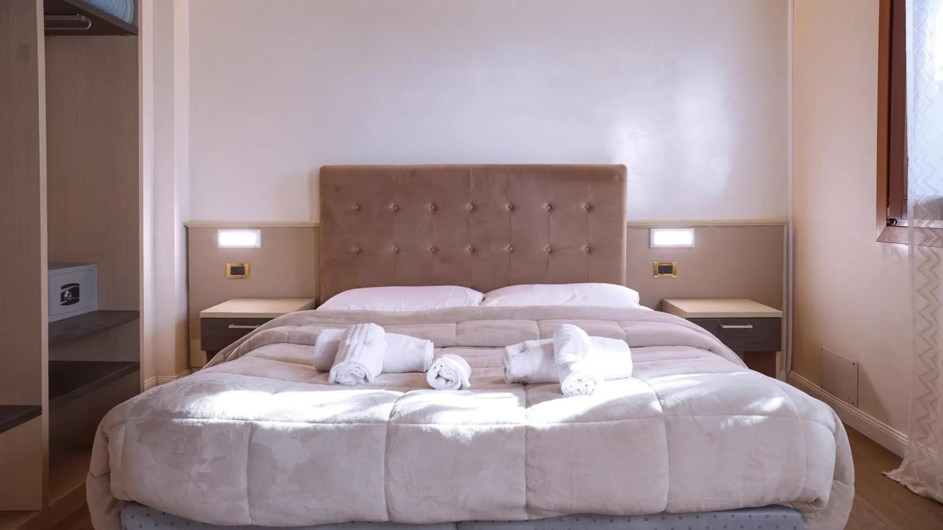 Hotel Villa Sara Mestre
